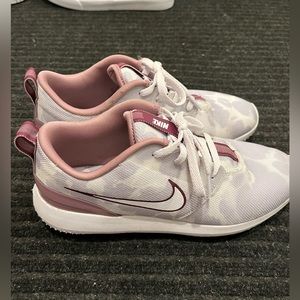 Nike Golf Roshe Women’s Shoes Size 6